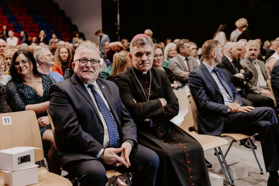 Karlińskie Wieże Sukcesu